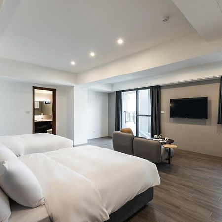 Hotel Euphemia Тайчжун Экстерьер фото