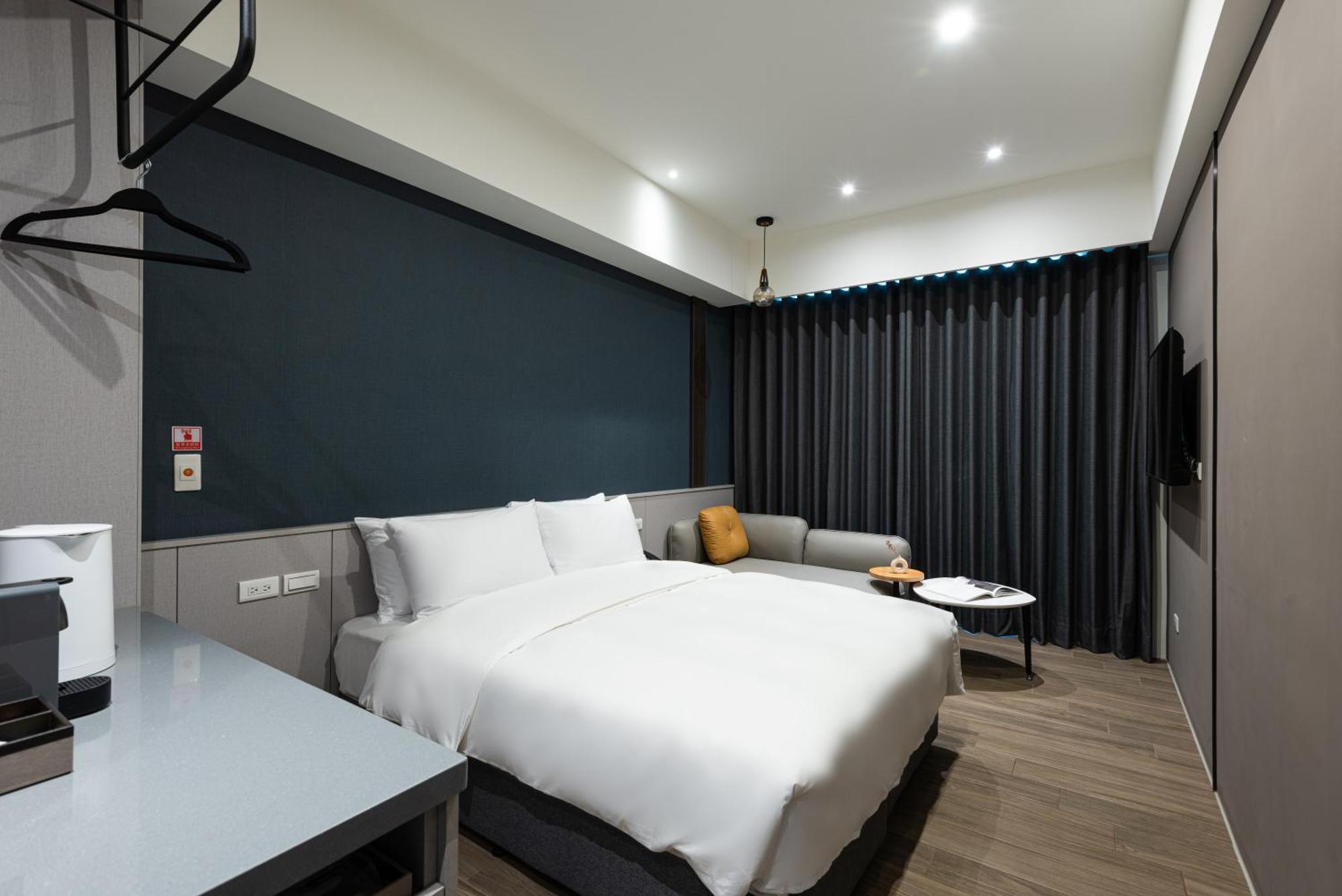 Hotel Euphemia Тайчжун Экстерьер фото
