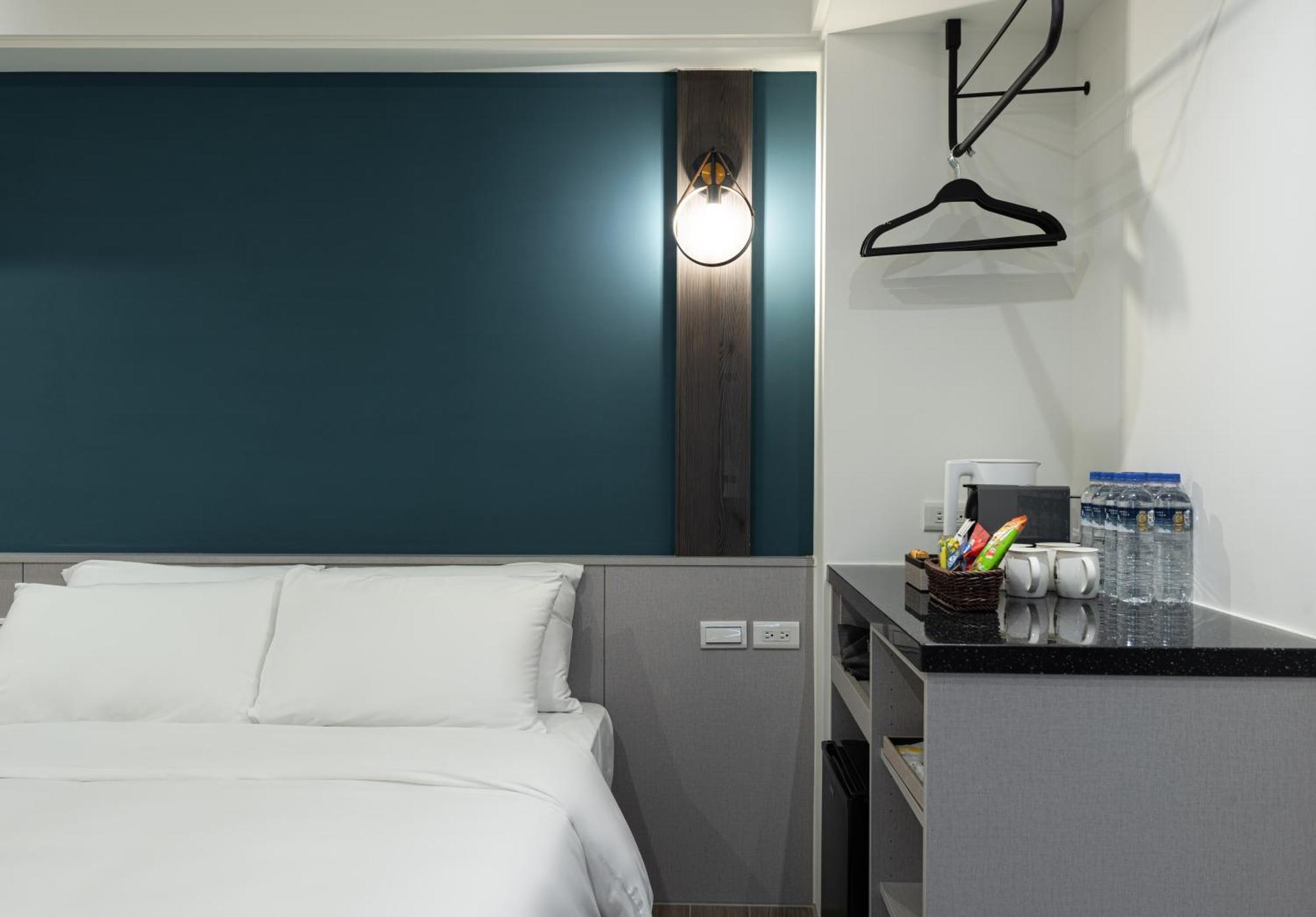Hotel Euphemia Тайчжун Экстерьер фото