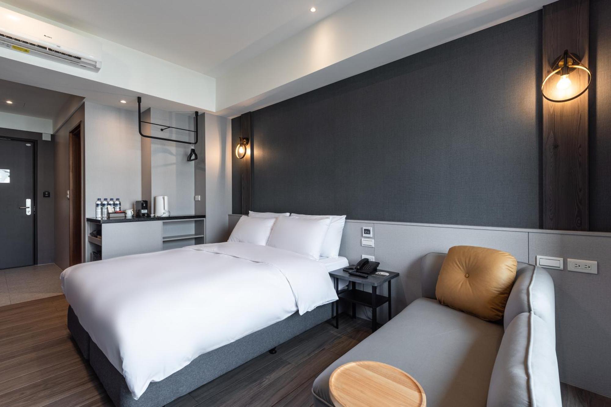 Hotel Euphemia Тайчжун Экстерьер фото