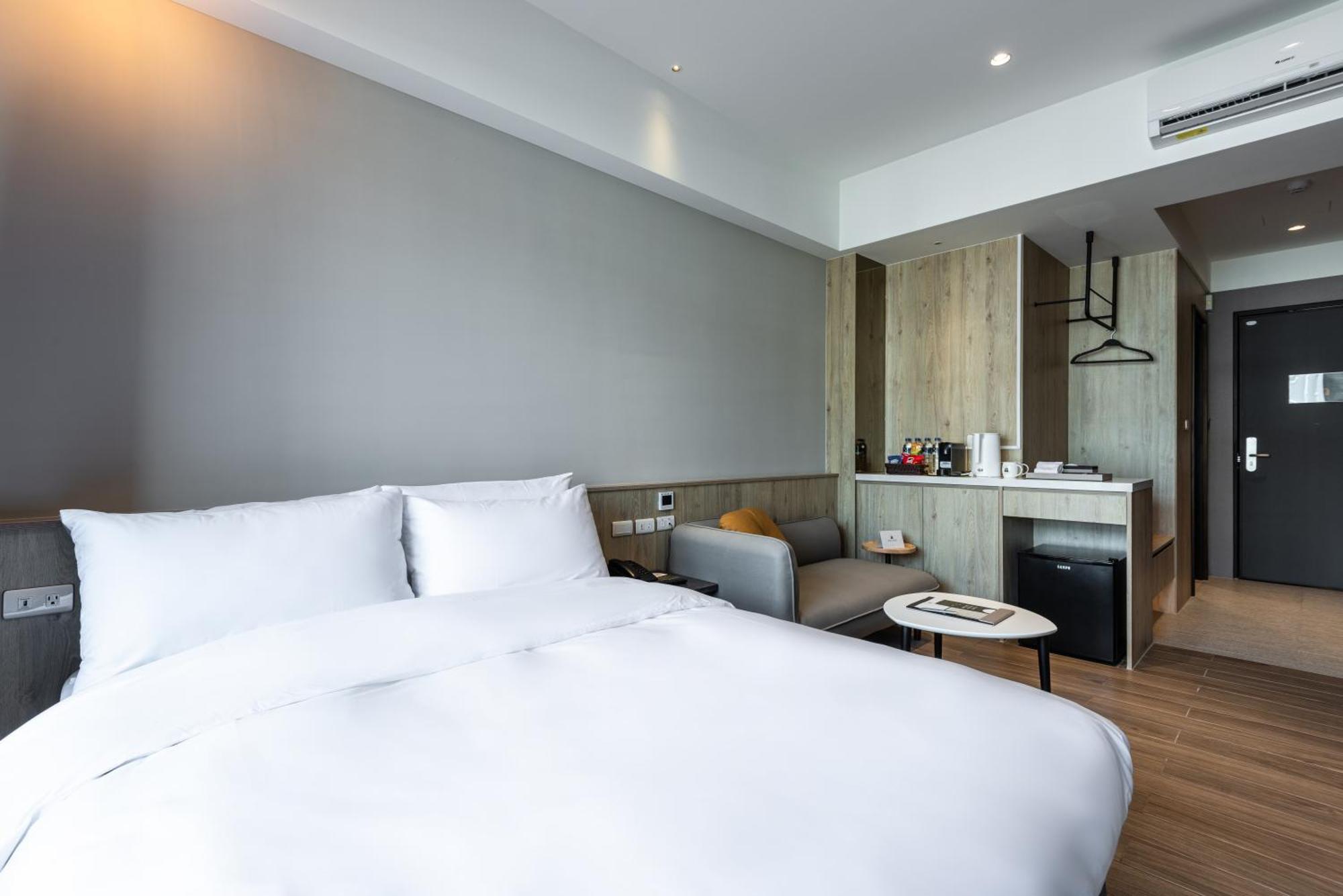 Hotel Euphemia Тайчжун Экстерьер фото