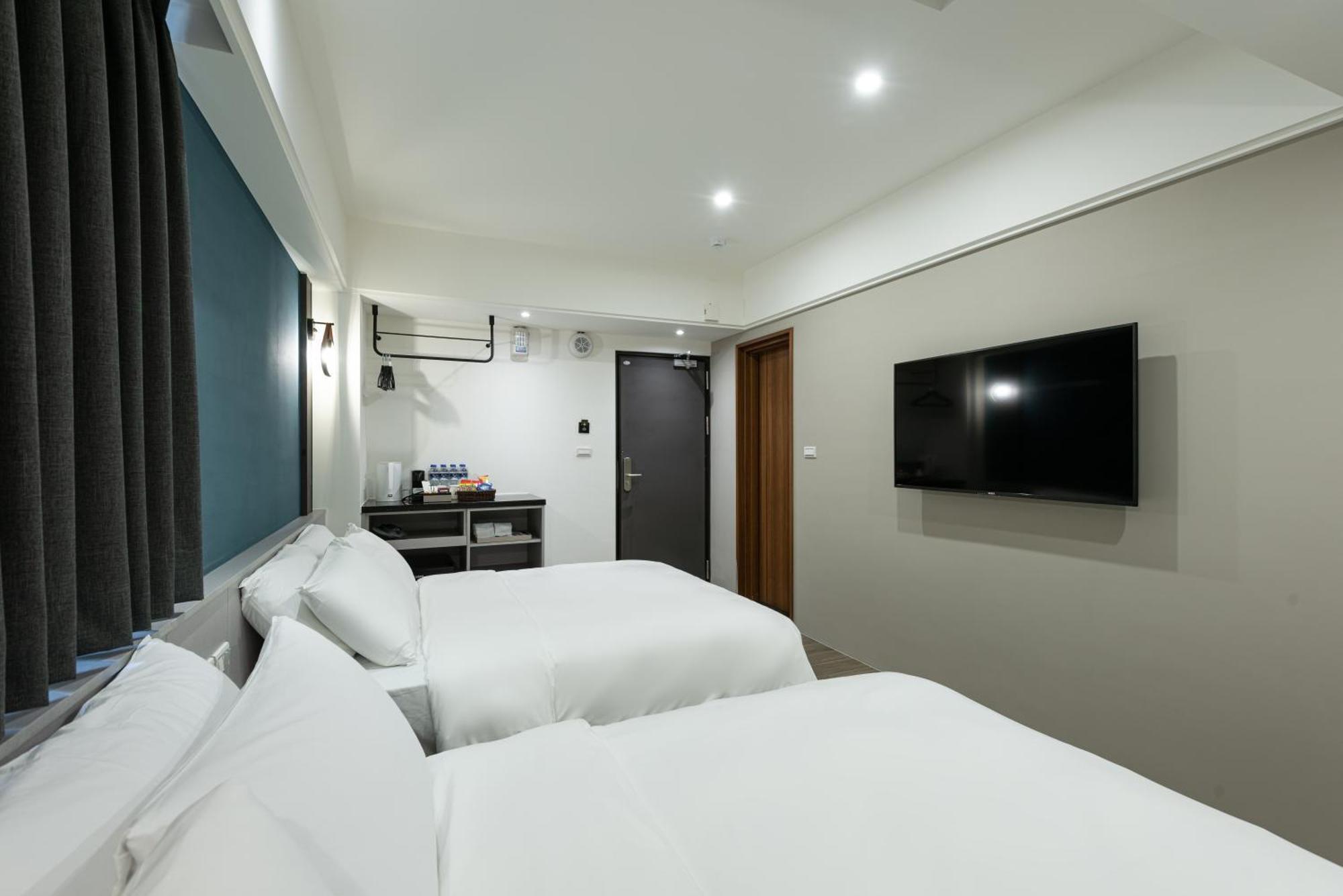Hotel Euphemia Тайчжун Номер фото
